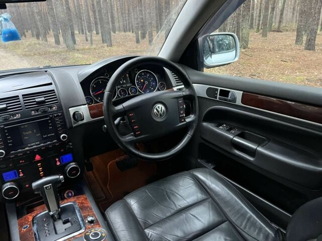 Серый Фольксваген Туарег, объемом двигателя 0 л и пробегом 250 тыс. км за 3900 $, фото 10 на Automoto.ua