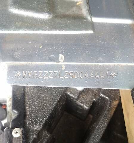 Серый Фольксваген Туарег, объемом двигателя 3.2 л и пробегом 390 тыс. км за 4300 $, фото 1 на Automoto.ua