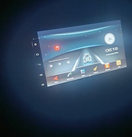 Сірий Фольксваген Туарег, об'ємом двигуна 2.5 л та пробігом 200 тис. км за 7500 $, фото 1 на Automoto.ua