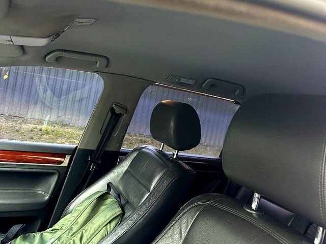 Сірий Фольксваген Туарег, об'ємом двигуна 3.2 л та пробігом 327 тис. км за 9500 $, фото 6 на Automoto.ua