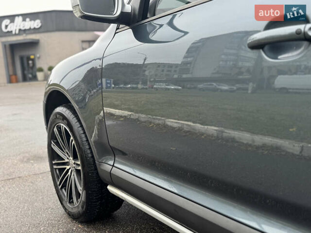 Сірий Фольксваген Туарег, об'ємом двигуна 2.97 л та пробігом 292 тис. км за 10900 $, фото 8 на Automoto.ua