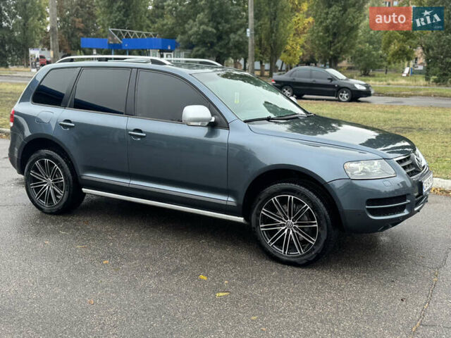 Сірий Фольксваген Туарег, об'ємом двигуна 2.97 л та пробігом 292 тис. км за 10900 $, фото 4 на Automoto.ua