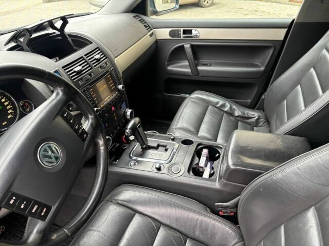 Сірий Фольксваген Туарег, об'ємом двигуна 3 л та пробігом 440 тис. км за 5900 $, фото 8 на Automoto.ua