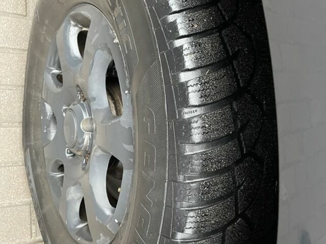 Сірий Фольксваген Туарег, об'ємом двигуна 3.6 л та пробігом 295 тис. км за 5500 $, фото 5 на Automoto.ua