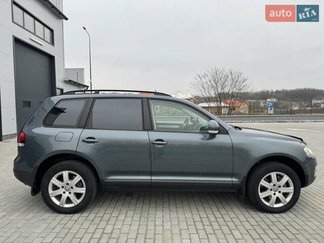 Сірий Фольксваген Туарег, об'ємом двигуна 3 л та пробігом 390 тис. км за 8700 $, фото 8 на Automoto.ua