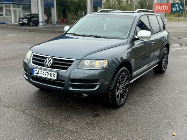 Сірий Фольксваген Туарег, об'ємом двигуна 2.97 л та пробігом 292 тис. км за 10900 $, фото 1 на Automoto.ua