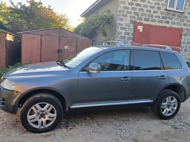 Сірий Фольксваген Туарег, об'ємом двигуна 3 л та пробігом 280 тис. км за 3700 $, фото 5 на Automoto.ua