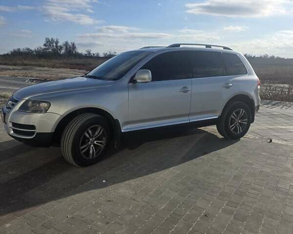 Фольксваген Туарег 2006 у Вилкове на Automoto.ua Сірий Фольксваген Туарег, об'ємом двигуна 2.46 л та пробігом 289 тис. км за 9500 $, фото 21 на Automoto.ua