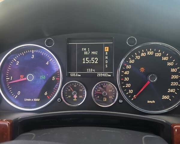 Фольксваген Туарег 2006 у Вилкове на Automoto.ua Сірий Фольксваген Туарег, об'ємом двигуна 2.46 л та пробігом 289 тис. км за 9500 $, фото 23 на Automoto.ua