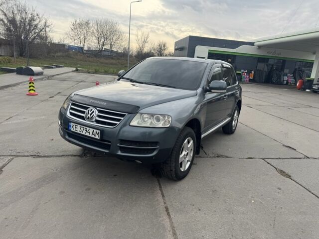 Сірий Фольксваген Туарег, об'ємом двигуна 2.5 л та пробігом 350 тис. км за 4500 $, фото 9 на Automoto.ua