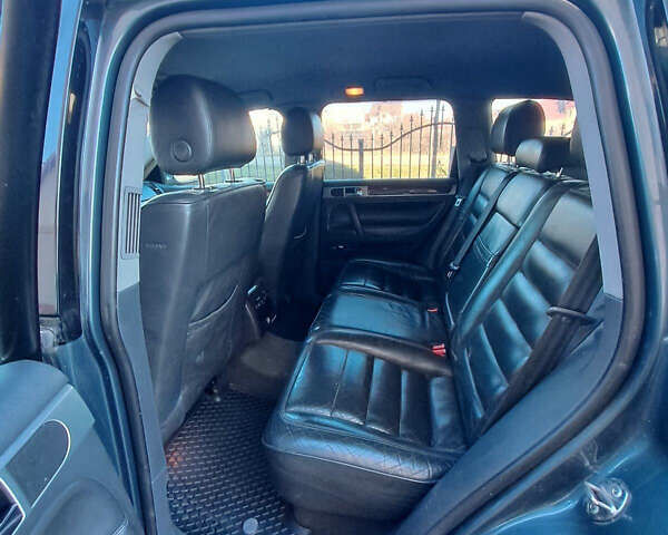 Сірий Фольксваген Туарег, об'ємом двигуна 2.97 л та пробігом 271 тис. км за 8499 $, фото 11 на Automoto.ua