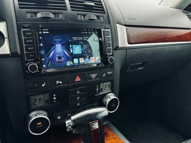 Сірий Фольксваген Туарег, об'ємом двигуна 3 л та пробігом 234 тис. км за 3800 $, фото 10 на Automoto.ua