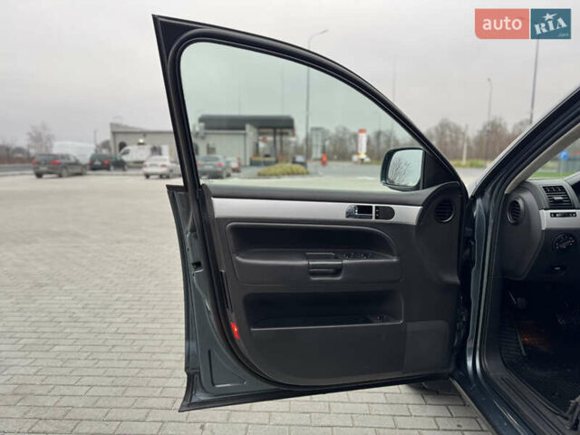 Сірий Фольксваген Туарег, об'ємом двигуна 3 л та пробігом 390 тис. км за 8700 $, фото 23 на Automoto.ua