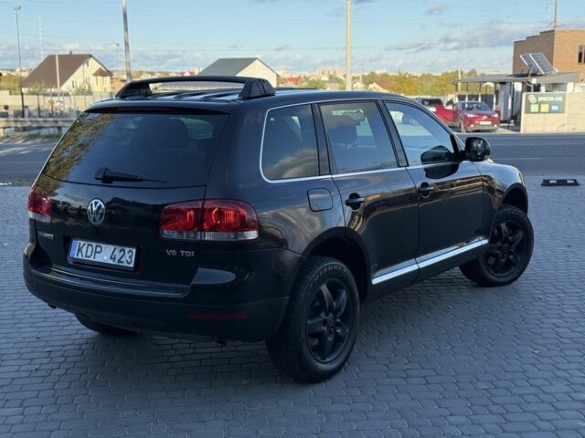 Сірий Фольксваген Туарег, об'ємом двигуна 3 л та пробігом 300 тис. км за 6900 $, фото 1 на Automoto.ua