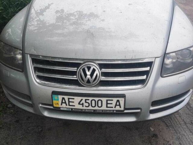 Серый Фольксваген Туарег, объемом двигателя 3.2 л и пробегом 154 тыс. км за 7000 $, фото 6 на Automoto.ua