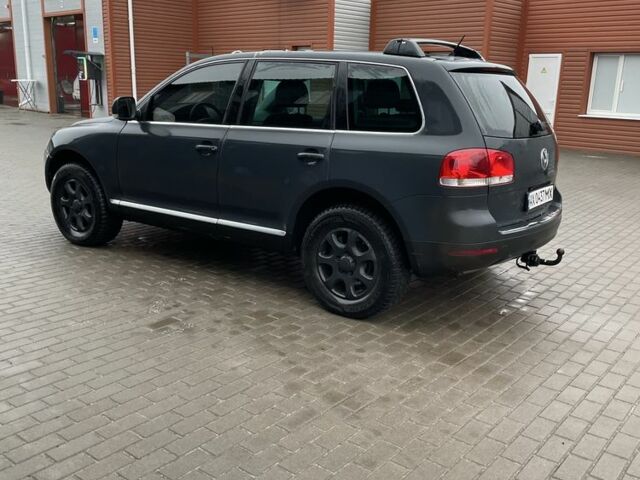 Сірий Фольксваген Туарег, об'ємом двигуна 3.6 л та пробігом 295 тис. км за 5500 $, фото 4 на Automoto.ua