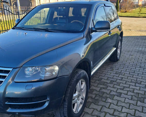 Сірий Фольксваген Туарег, об'ємом двигуна 2.97 л та пробігом 271 тис. км за 8499 $, фото 5 на Automoto.ua