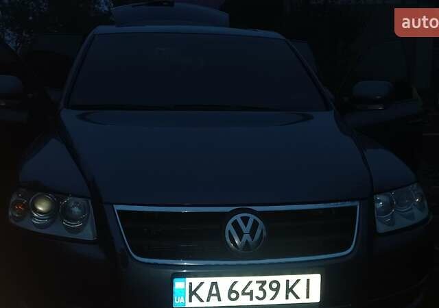 Сірий Фольксваген Туарег, об'ємом двигуна 2.5 л та пробігом 340 тис. км за 9600 $, фото 2 на Automoto.ua