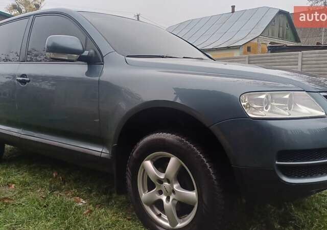 Сірий Фольксваген Туарег, об'ємом двигуна 2.5 л та пробігом 340 тис. км за 9600 $, фото 6 на Automoto.ua