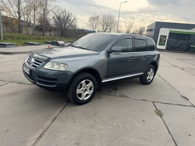 Сірий Фольксваген Туарег, об'ємом двигуна 2.5 л та пробігом 350 тис. км за 4500 $, фото 8 на Automoto.ua