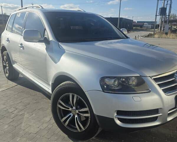 Фольксваген Туарег 2006 у Вилкове на Automoto.ua Сірий Фольксваген Туарег, об'ємом двигуна 2.46 л та пробігом 289 тис. км за 9500 $, фото 4 на Automoto.ua