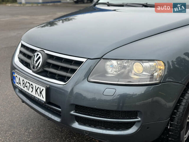 Сірий Фольксваген Туарег, об'ємом двигуна 2.97 л та пробігом 292 тис. км за 10900 $, фото 9 на Automoto.ua