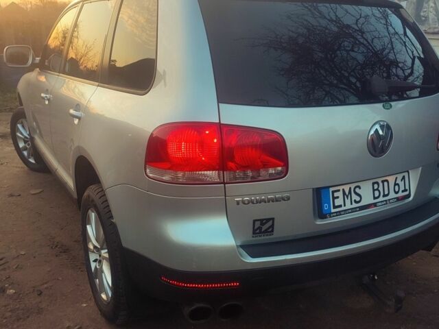 Серый Фольксваген Туарег, объемом двигателя 0 л и пробегом 270 тыс. км за 6961 $, фото 2 на Automoto.ua