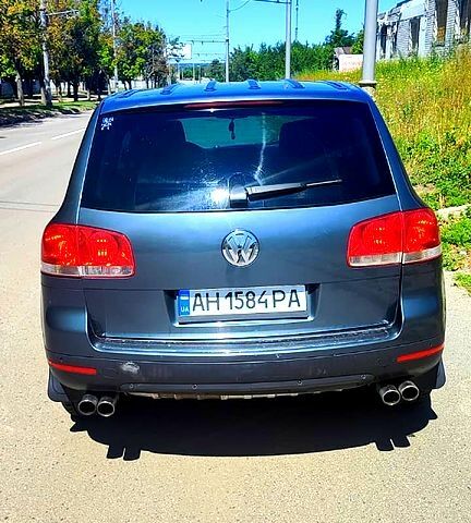 Сірий Фольксваген Туарег, об'ємом двигуна 3.2 л та пробігом 404 тис. км за 8000 $, фото 3 на Automoto.ua