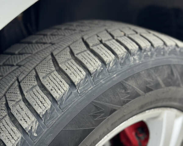 Серый Фольксваген Туарег, объемом двигателя 3 л и пробегом 295 тыс. км за 9700 $, фото 21 на Automoto.ua