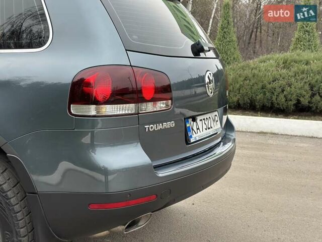 Серый Фольксваген Туарег, объемом двигателя 2.5 л и пробегом 138 тыс. км за 8999 $, фото 30 на Automoto.ua