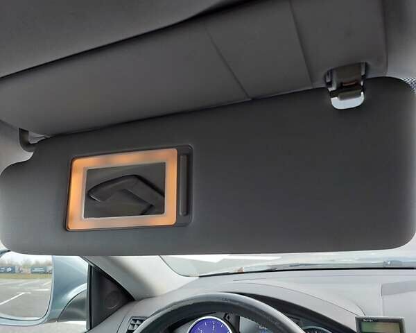 Серый Фольксваген Туарег, объемом двигателя 2.97 л и пробегом 245 тыс. км за 12000 $, фото 22 на Automoto.ua