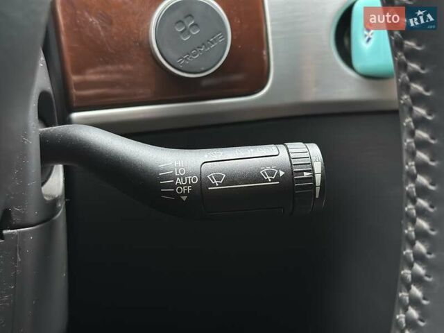 Серый Фольксваген Туарег, объемом двигателя 2.5 л и пробегом 138 тыс. км за 8999 $, фото 63 на Automoto.ua