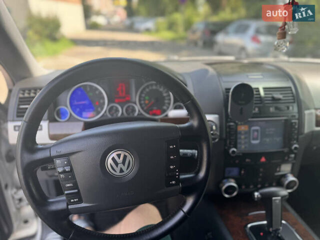 Фольксваген Туарег 2007 в Киеве на Automoto.ua Серый Фольксваген Туарег, объемом двигателя 2.46 л и пробегом 290 тыс. км за 9750 $, фото 26 на Automoto.ua