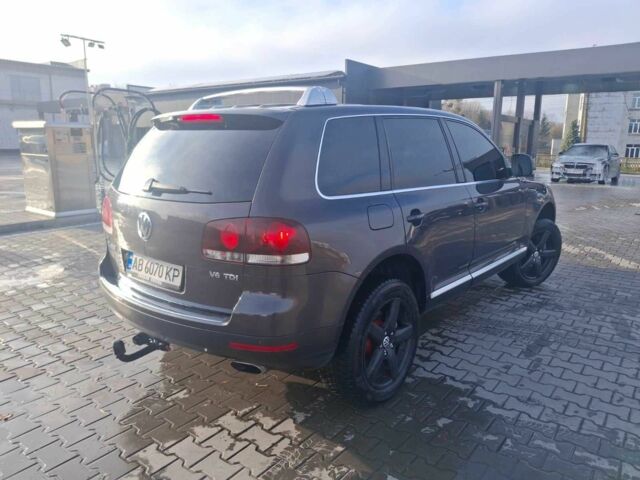 Сірий Фольксваген Туарег, об'ємом двигуна 3 л та пробігом 323 тис. км за 12700 $, фото 6 на Automoto.ua