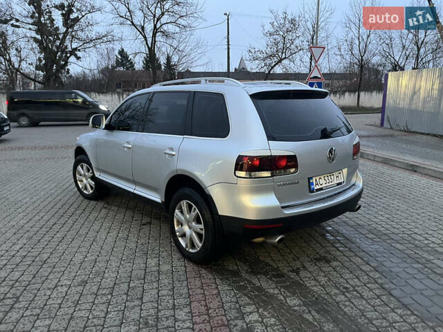 Сірий Фольксваген Туарег, об'ємом двигуна 3.6 л та пробігом 247 тис. км за 10950 $, фото 4 на Automoto.ua