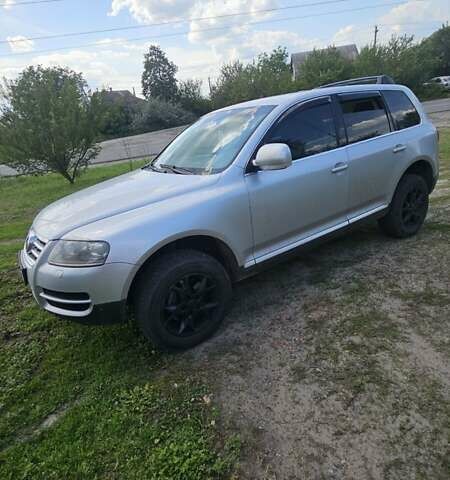 Сірий Фольксваген Туарег, об'ємом двигуна 3.6 л та пробігом 217 тис. км за 10000 $, фото 3 на Automoto.ua