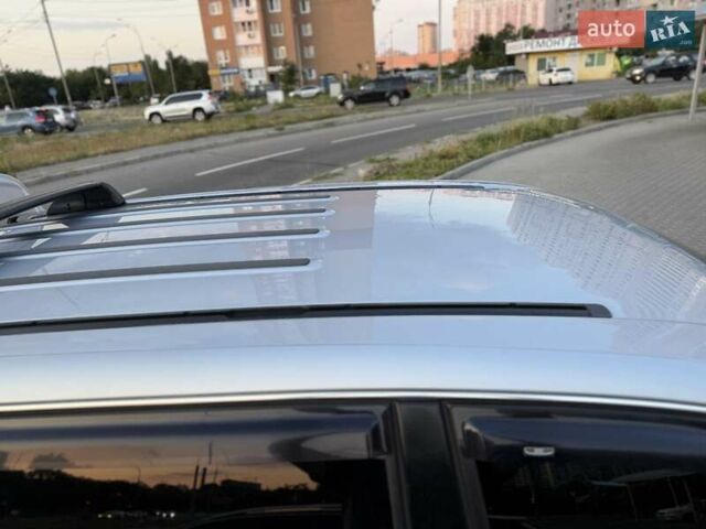 Серый Фольксваген Туарег, объемом двигателя 2.5 л и пробегом 270 тыс. км за 9900 $, фото 10 на Automoto.ua