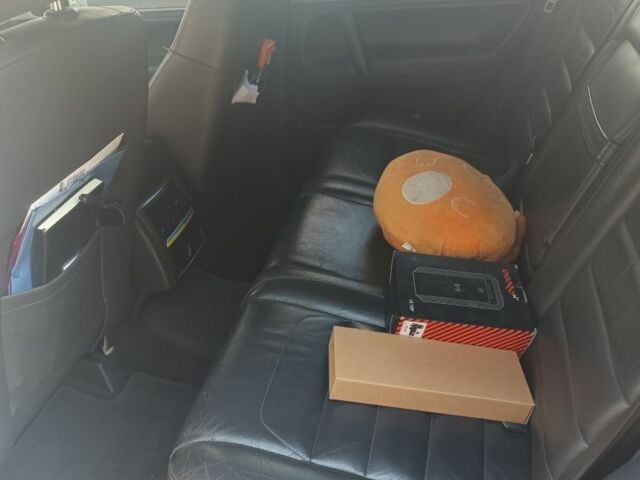 Серый Фольксваген Туарег, объемом двигателя 2.5 л и пробегом 3 тыс. км за 10000 $, фото 6 на Automoto.ua