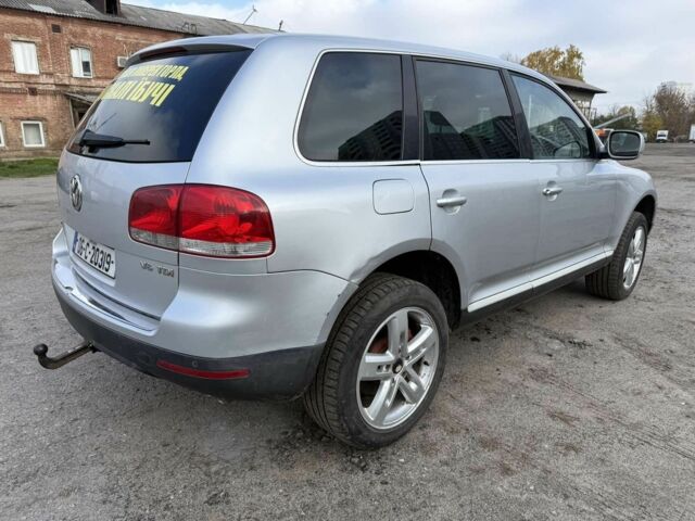 Серый Фольксваген Туарег, объемом двигателя 3 л и пробегом 289 тыс. км за 4000 $, фото 2 на Automoto.ua