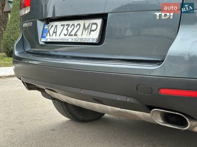 Серый Фольксваген Туарег, объемом двигателя 2.5 л и пробегом 138 тыс. км за 8999 $, фото 9 на Automoto.ua