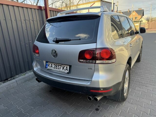 Серый Фольксваген Туарег, объемом двигателя 3.6 л и пробегом 224 тыс. км за 11700 $, фото 7 на Automoto.ua