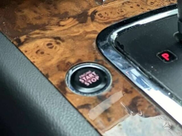 Серый Фольксваген Туарег, объемом двигателя 3 л и пробегом 391 тыс. км за 8115 $, фото 2 на Automoto.ua