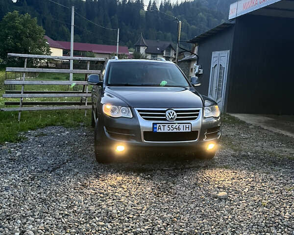 Фольксваген Туарег 2007 у Івано-Франківську на Automoto.ua Сірий Фольксваген Туарег, об'ємом двигуна 3 л та пробігом 235 тис. км за 12650 $, фото 4 на Automoto.ua