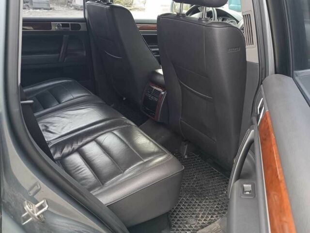 Фольксваген Туарег 2007 в Синельниковом на Automoto.ua Серый Фольксваген Туарег, объемом двигателя 3.6 л и пробегом 339 тыс. км за 7500 $, фото 11 на Automoto.ua