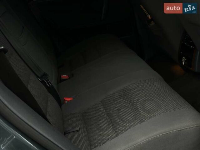 Серый Фольксваген Туарег, объемом двигателя 2.5 л и пробегом 138 тыс. км за 8999 $, фото 44 на Automoto.ua