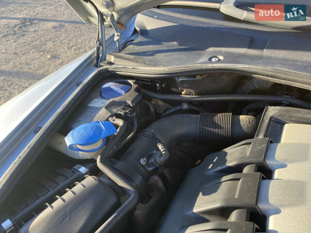 Фольксваген Туарег 2007 у Збараже на Automoto.ua Сірий Фольксваген Туарег, об'ємом двигуна 3 л та пробігом 227 тис. км за 10000 $, фото 26 на Automoto.ua