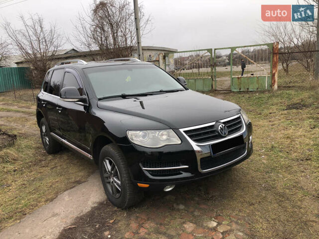 Серый Фольксваген Туарег, объемом двигателя 3.6 л и пробегом 290 тыс. км за 12000 $, фото 18 на Automoto.ua