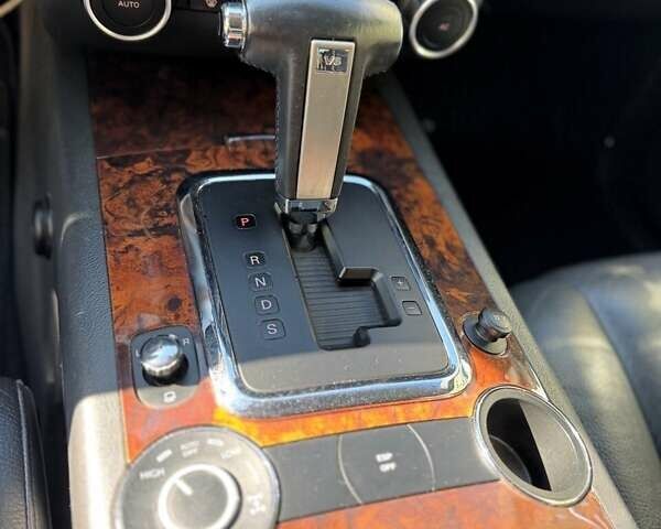 Фольксваген Туарег 2007 в Киеве на Automoto.ua Серый Фольксваген Туарег, объемом двигателя 3 л и пробегом 298 тыс. км за 10999 $, фото 20 на Automoto.ua