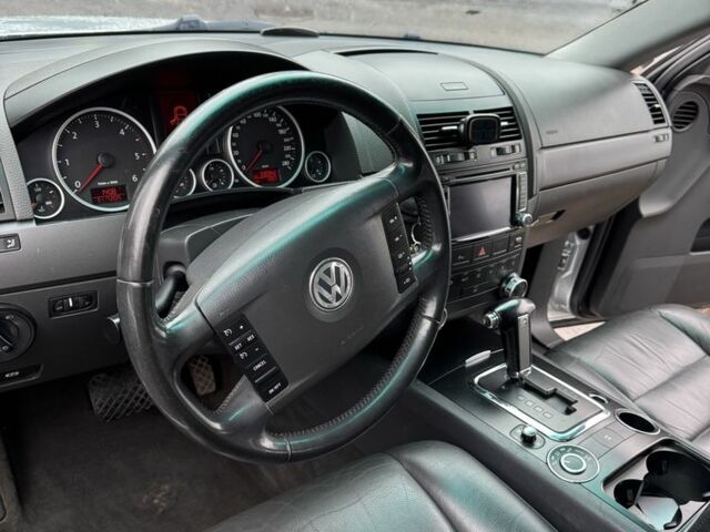 Фольксваген Туарег 2007 в Киеве на Automoto.ua Серый Фольксваген Туарег, объемом двигателя 3 л и пробегом 339 тыс. км за 11000 $, фото 3 на Automoto.ua