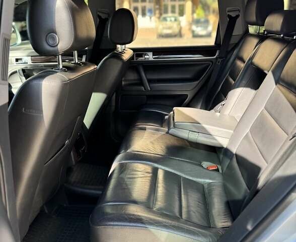 Фольксваген Туарег 2007 в Киеве на Automoto.ua Серый Фольксваген Туарег, объемом двигателя 3 л и пробегом 298 тыс. км за 10999 $, фото 26 на Automoto.ua